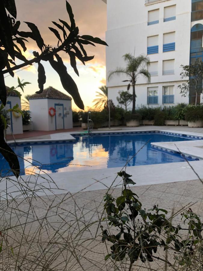 Marina Apartment Beach Estepona Exteriör bild
