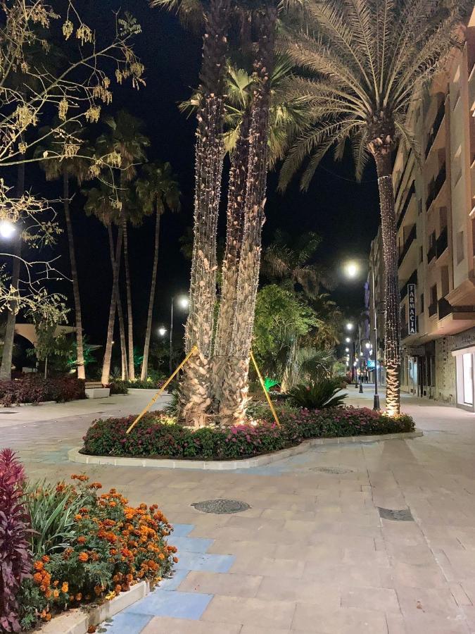Marina Apartment Beach Estepona Exteriör bild